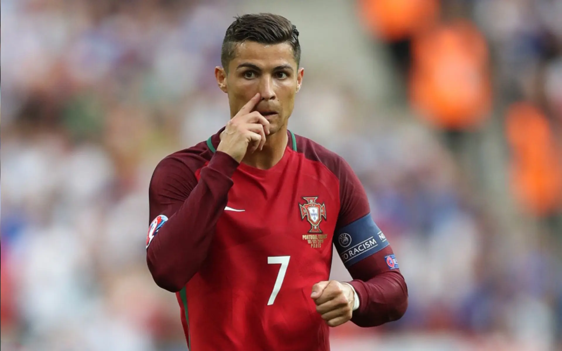 金牌赞助铸就欧冠璀璨未来,冠军的金牌是什么材料做的